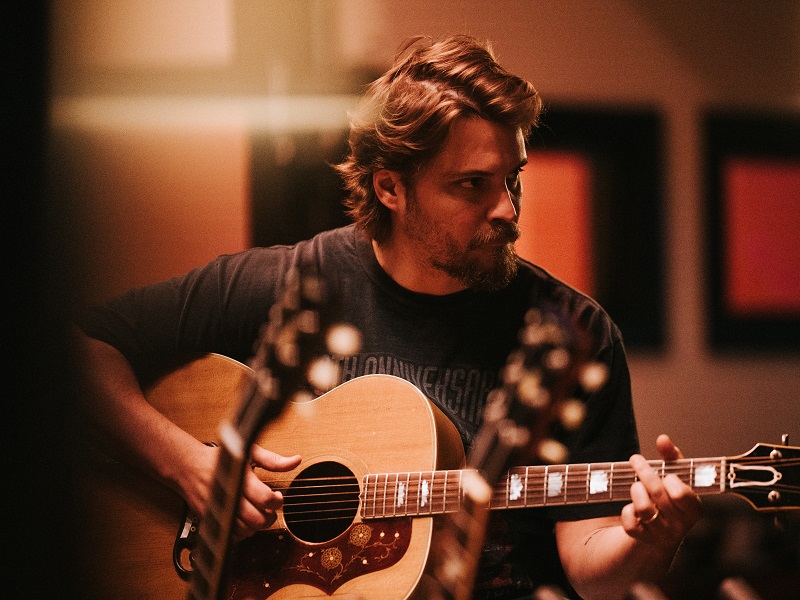Luke Grimes 